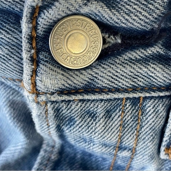 Levi’s Premium Wedgie Cotton Button Fly High Rise Distressed Jeans - Picture 8 of 12